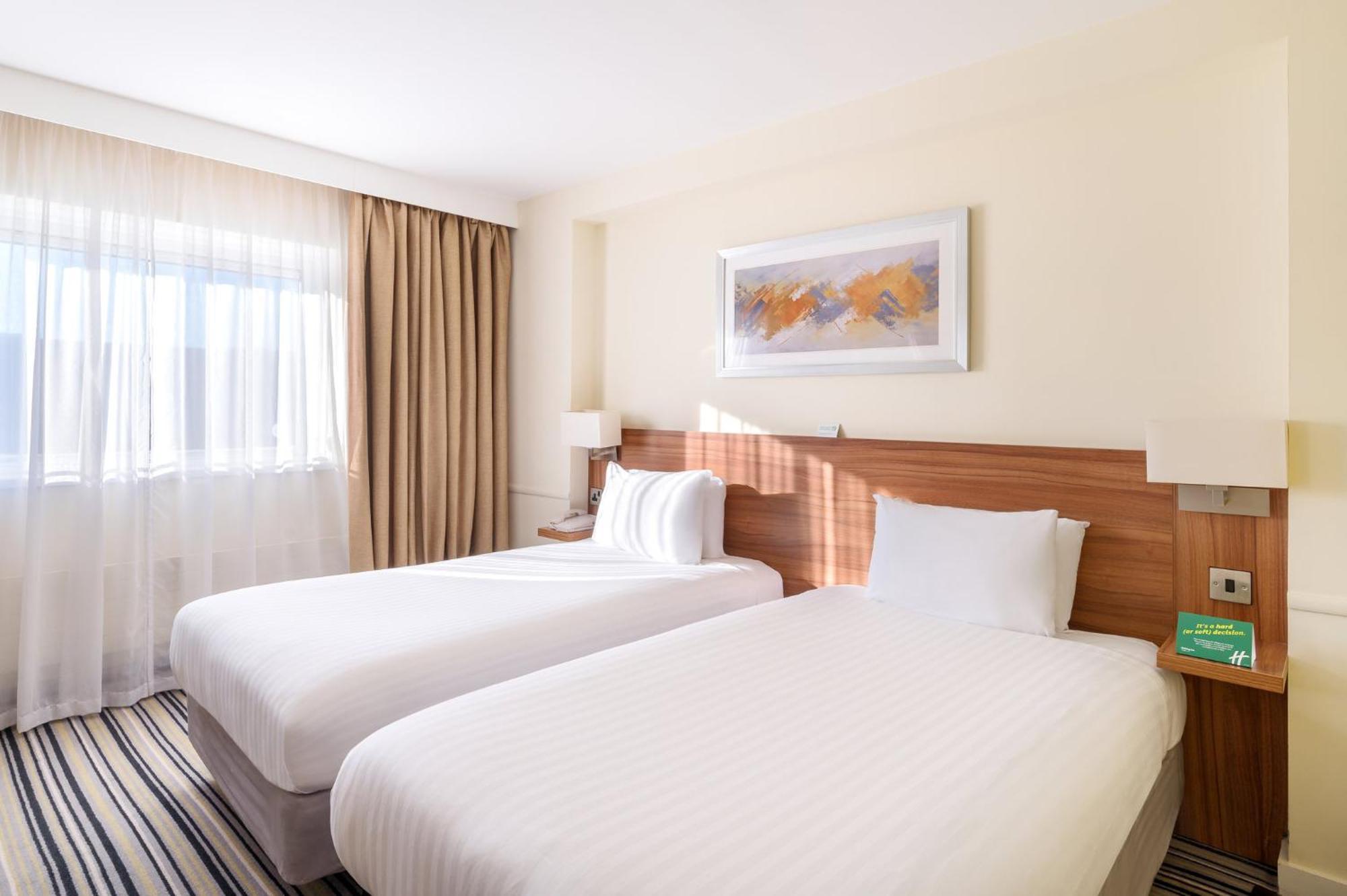 Holiday Inn Haydock By Ihg Exterior foto